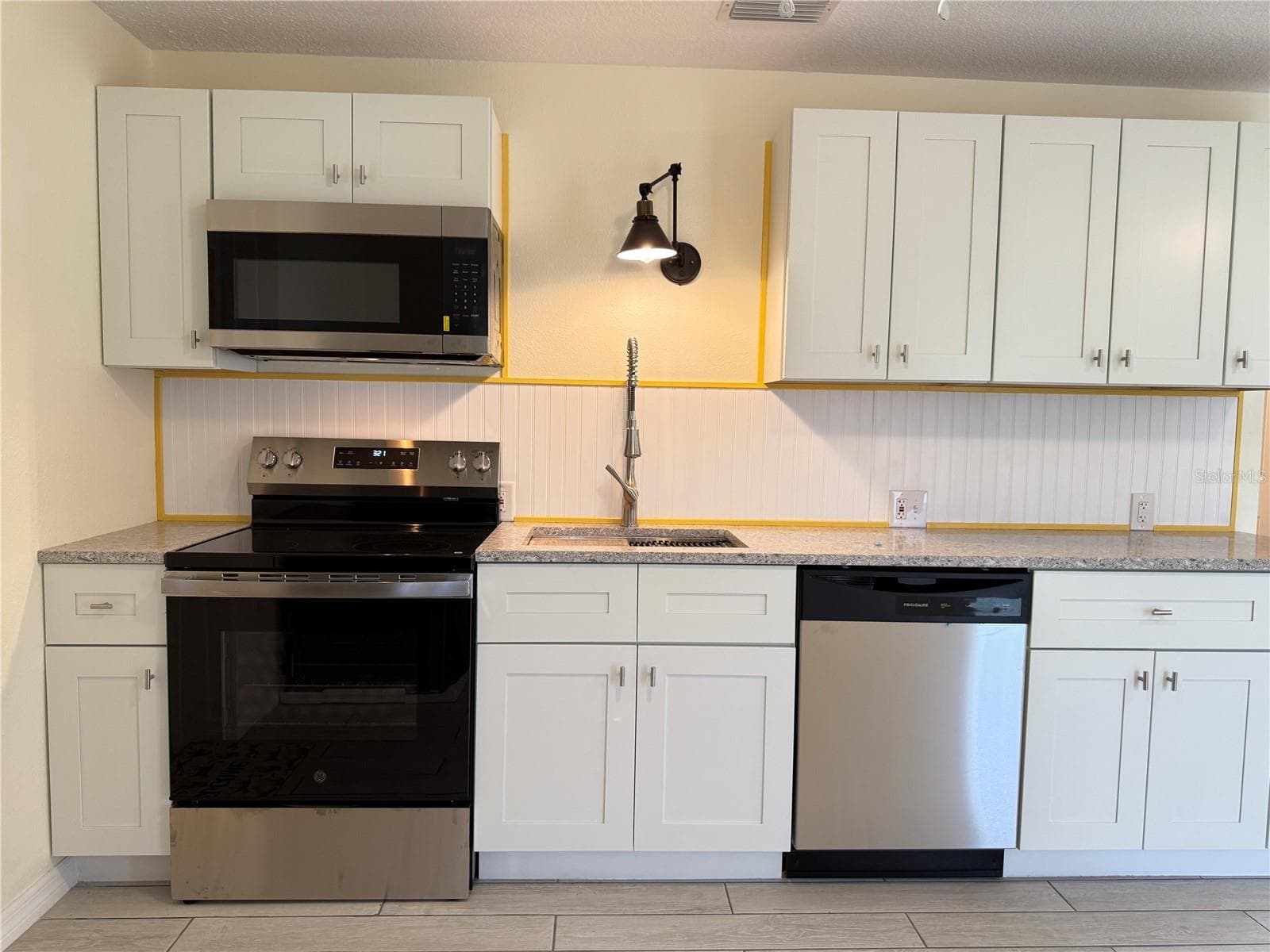 Single Family Residence at 302 ADELE ST, EDGEWATER, photo 3 of 37