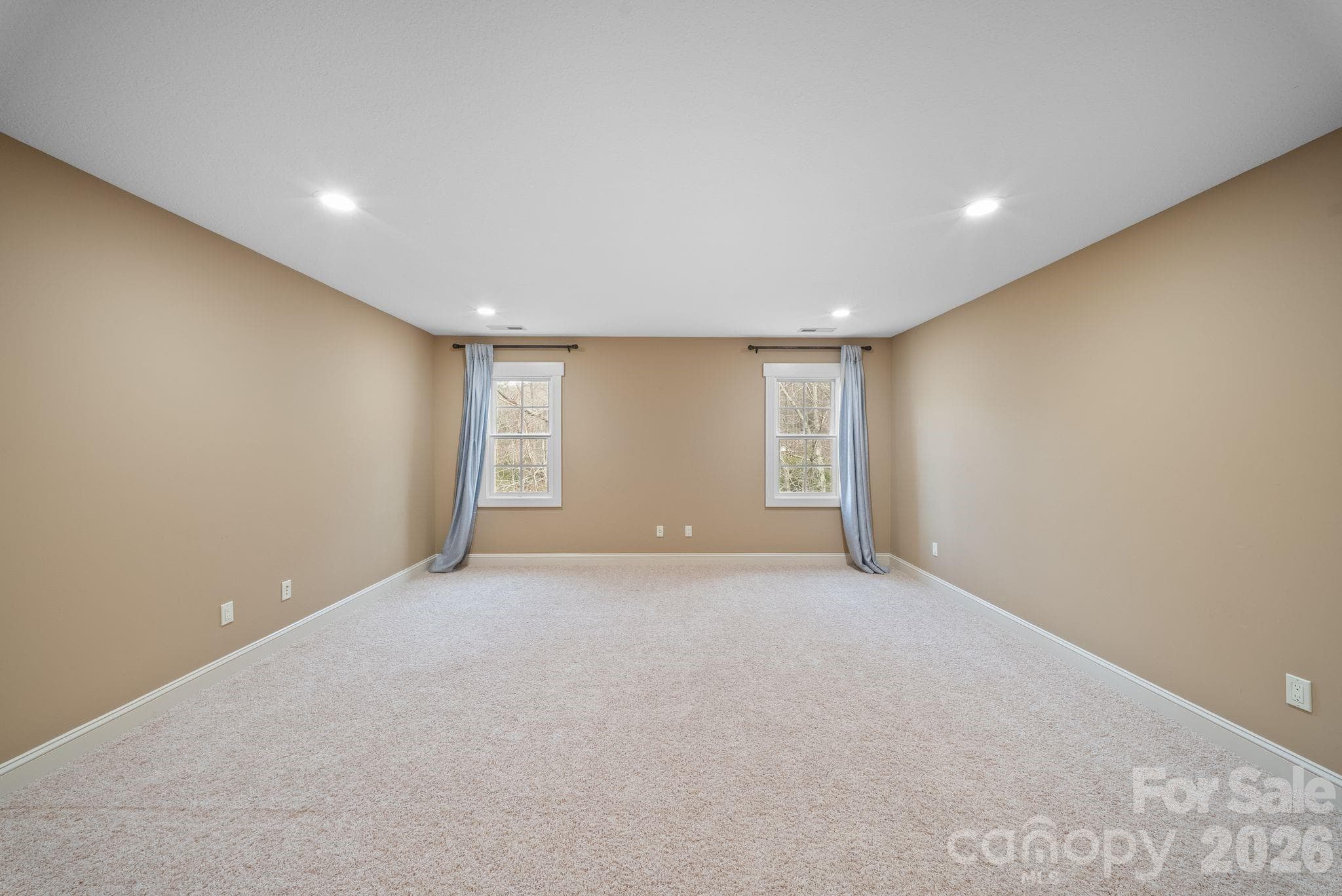 Single Family Residence at 19 Angler Trail, Asheville, photo 19 of 34