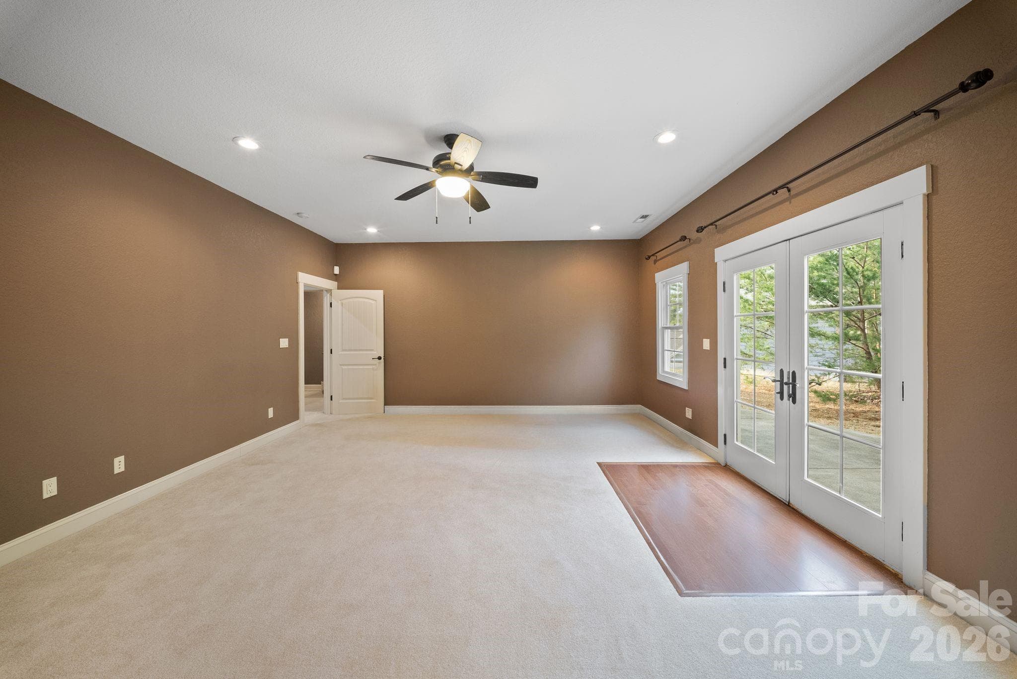 Single Family Residence at 19 Angler Trail, Asheville, photo 25 of 34