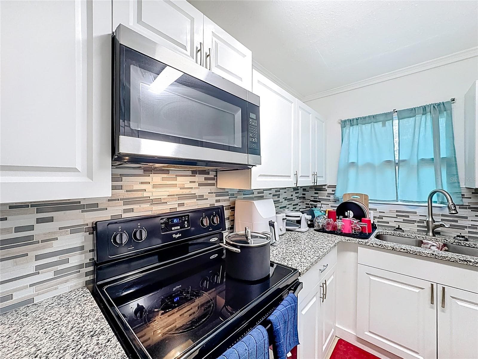 Single Family Residence at 741 HILLVIEW DR, ALTAMONTE SPRINGS, photo 14 of 35