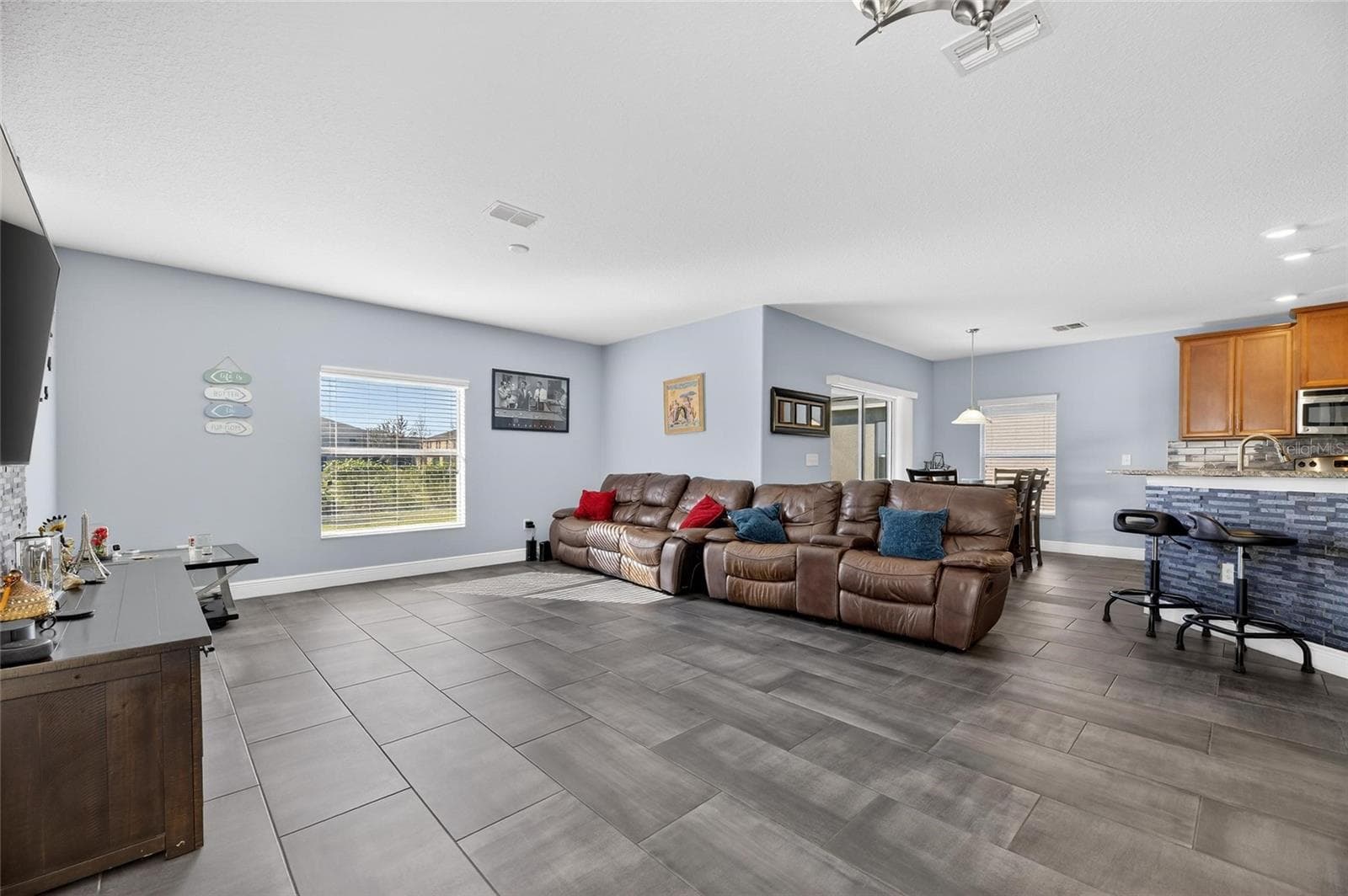 Single Family Residence at 1504 TRAILWATER ST, RUSKIN, photo 9 of 69