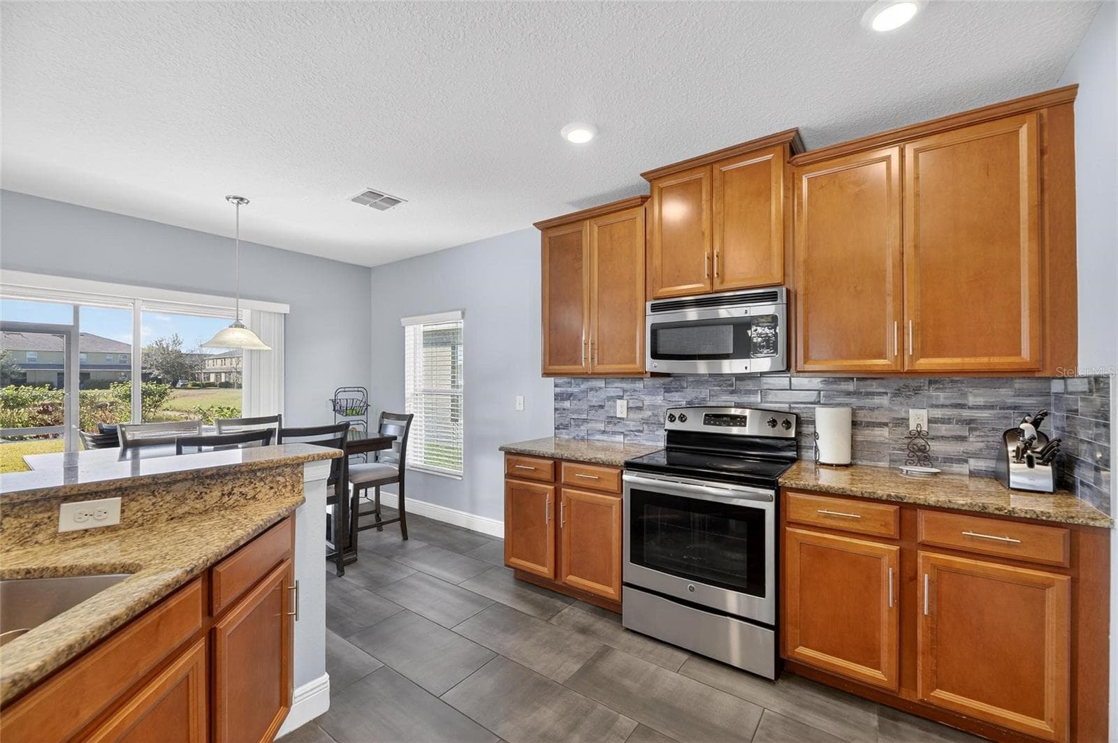 Single Family Residence at 1504 TRAILWATER ST, RUSKIN, photo 16 of 69