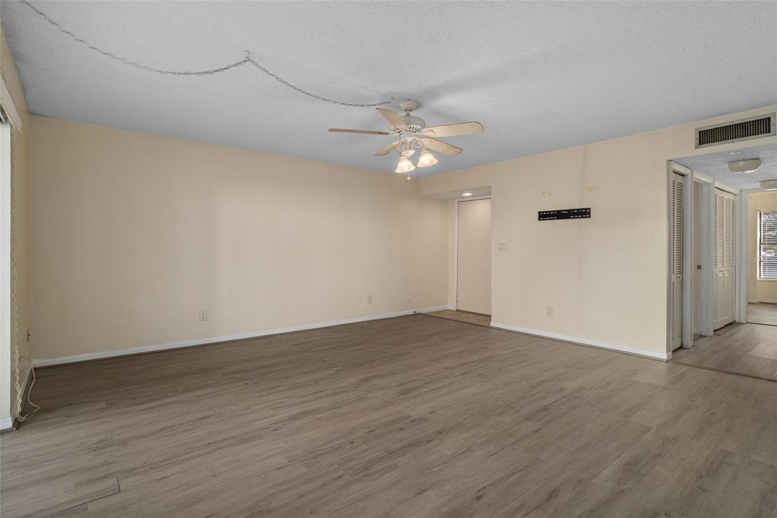 Condominium at 4821 PURITAN CIR #104, TAMPA, photo 8 of 34