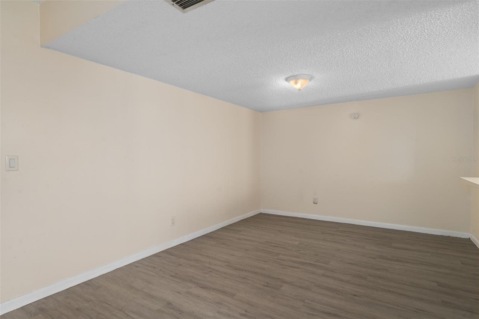 Condominium at 4821 PURITAN CIR #104, TAMPA, photo 11 of 34
