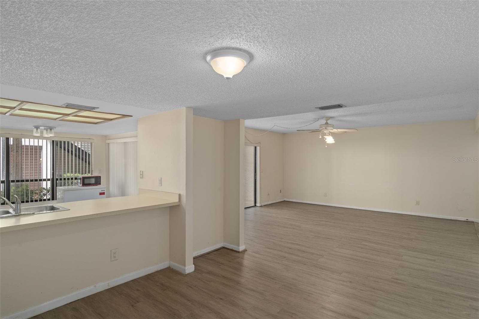 Condominium at 4821 PURITAN CIR #104, TAMPA, photo 13 of 34