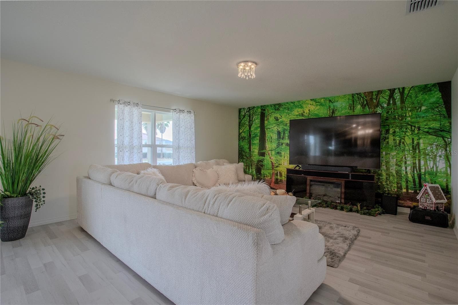 Single Family Residence at 605 SARNER PASS WAY, WINTER HAVEN, photo 19 of 55