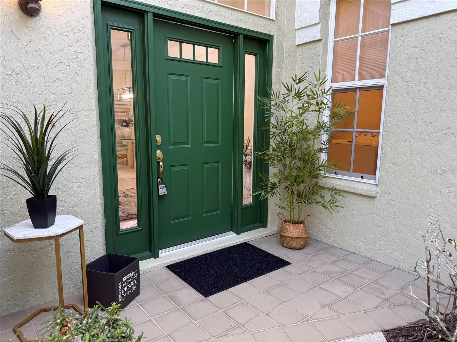 Front Entry - 547 Fallbrook Drive - 547 FALLBROOK DR, VENICE