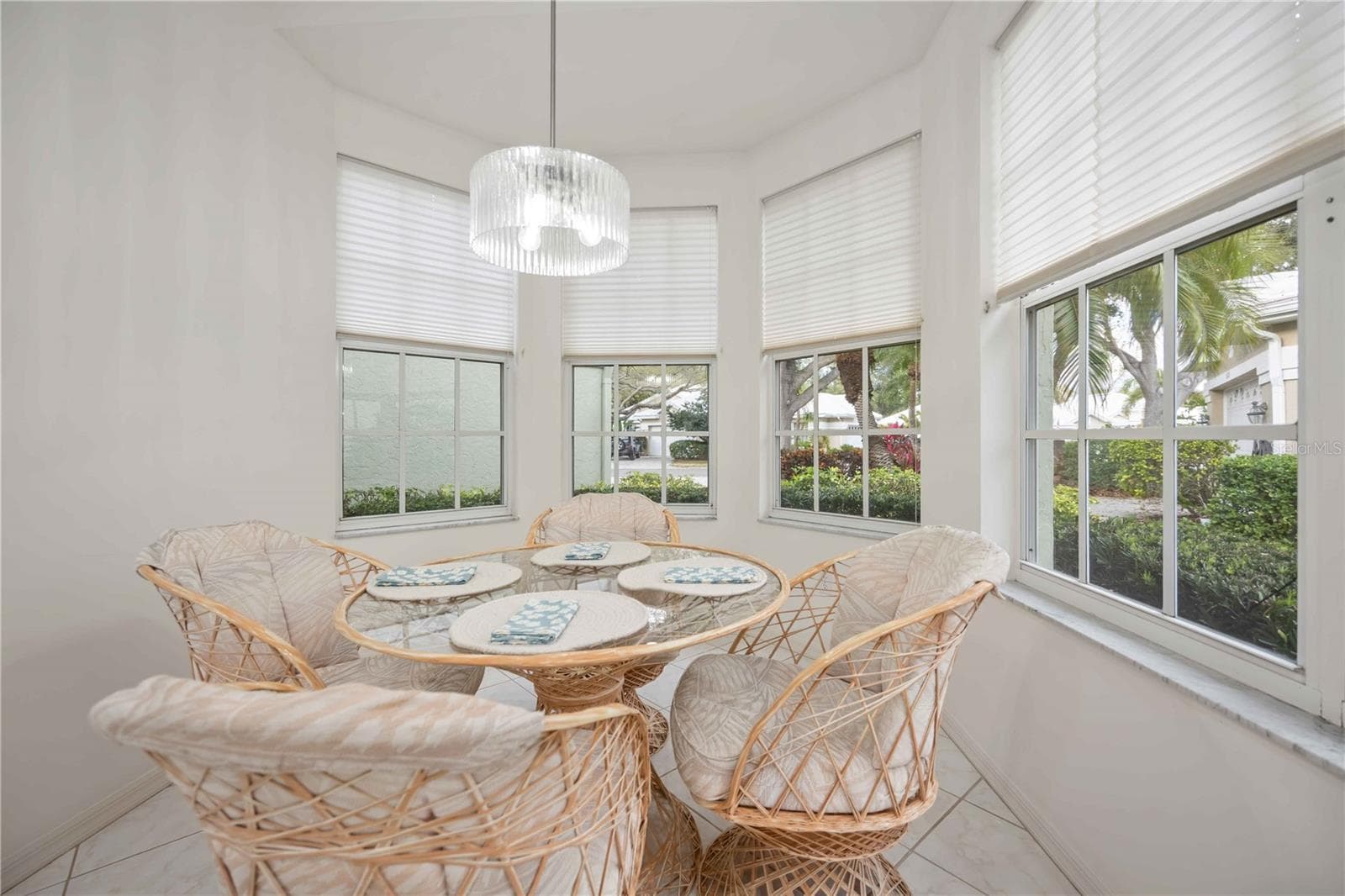 Dinette comes with the home - 547 FALLBROOK DR, VENICE
