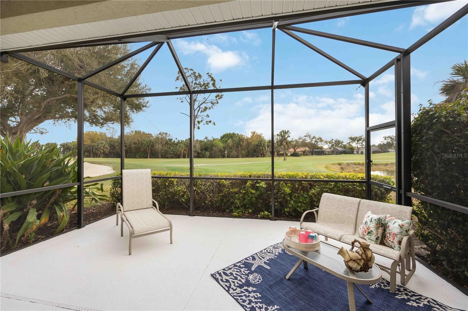 12th fairway - ponds and trees - 547 FALLBROOK DR, VENICE