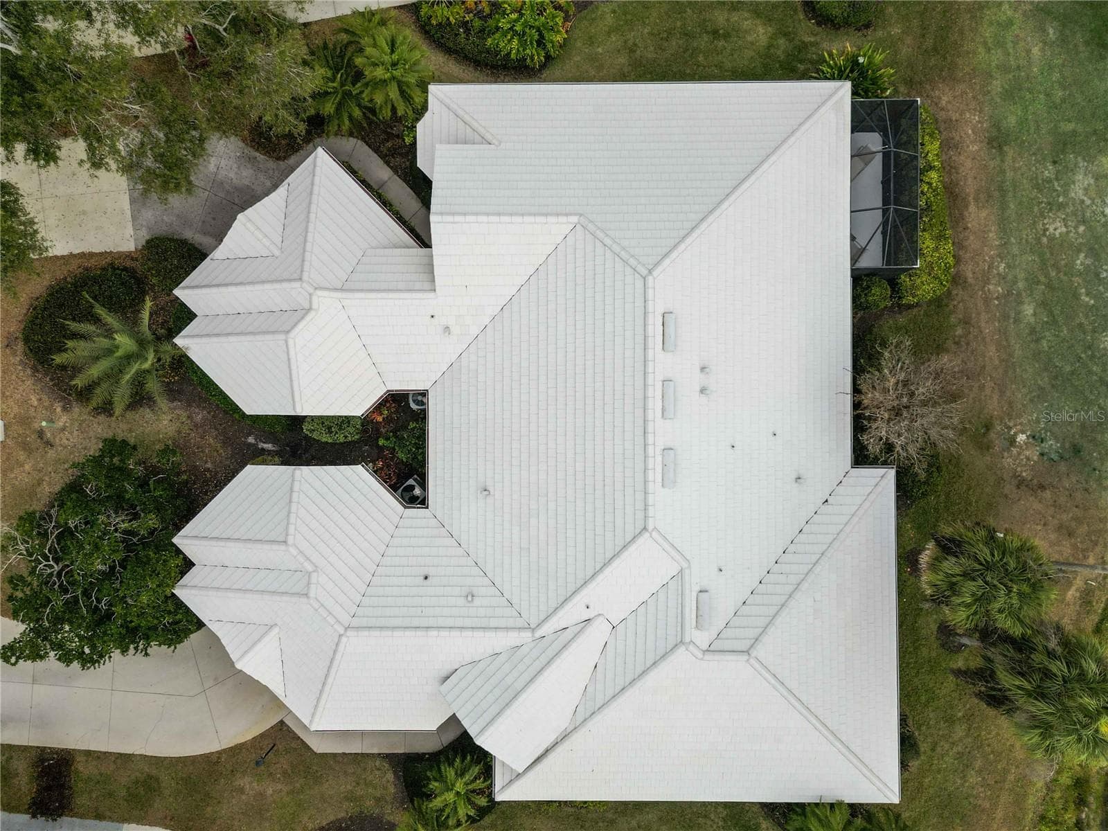 Aerial of the duplex - 547 is at the top of the home. - 547 FALLBROOK DR, VENICE
