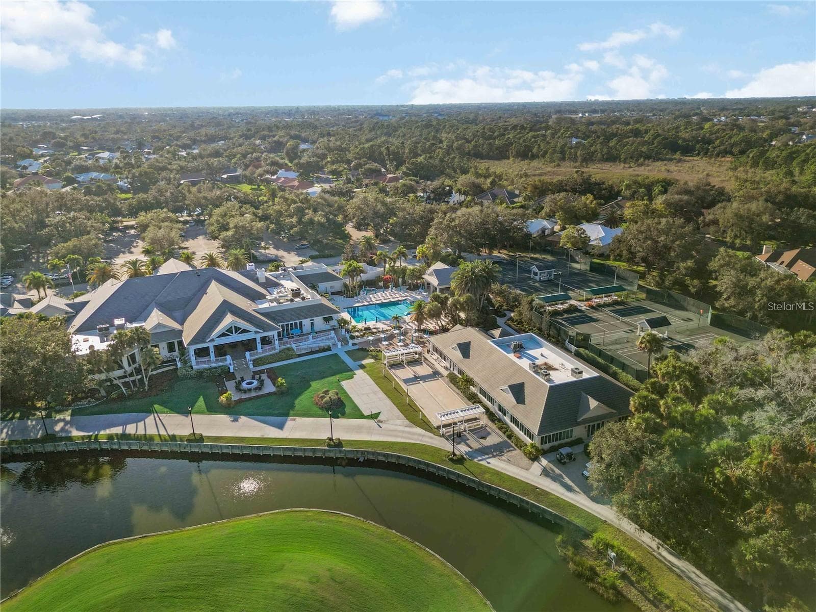 Aerial of VGCC Campus - 547 FALLBROOK DR, VENICE