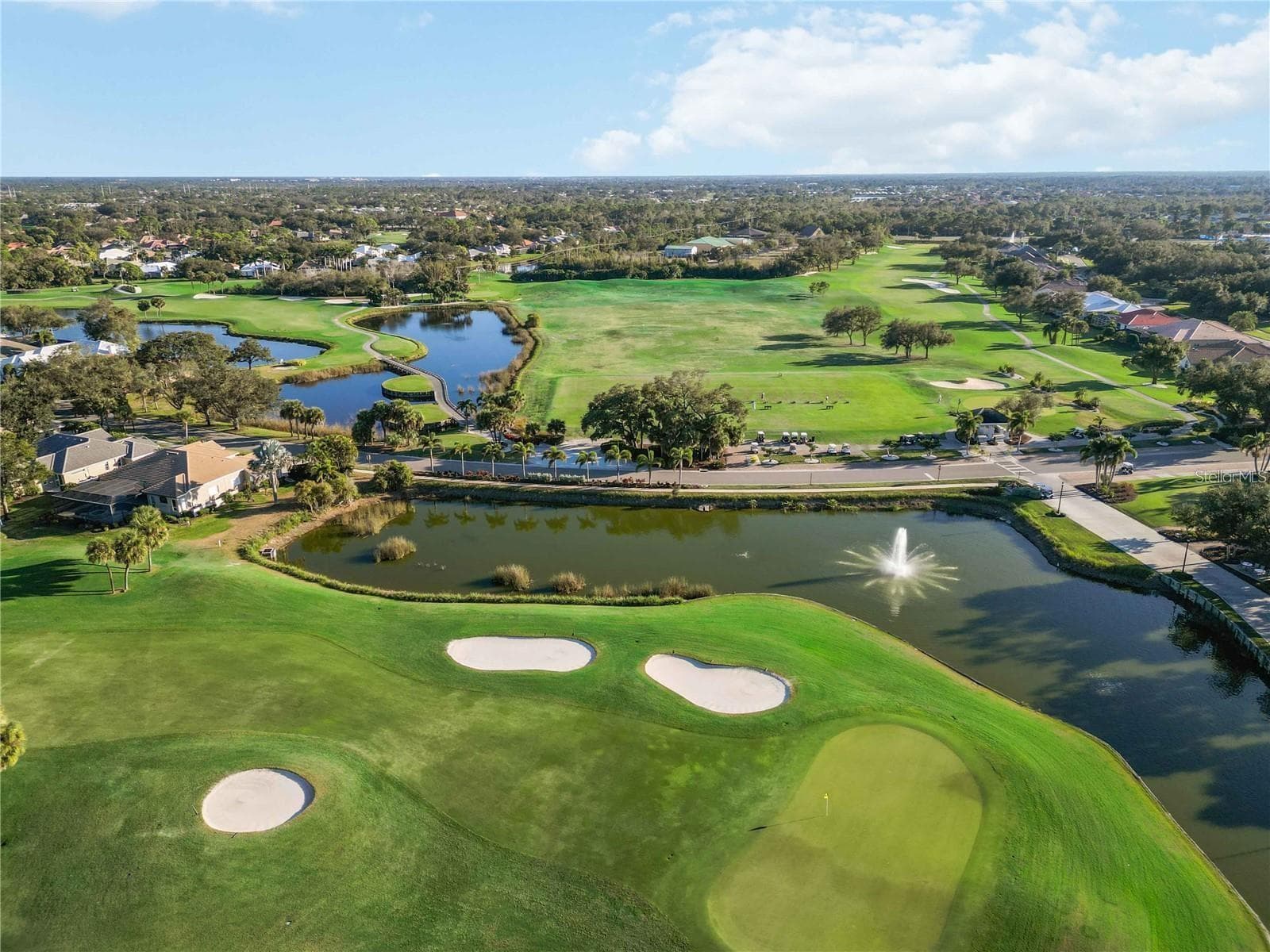 18th hole at VGCC - 547 FALLBROOK DR, VENICE