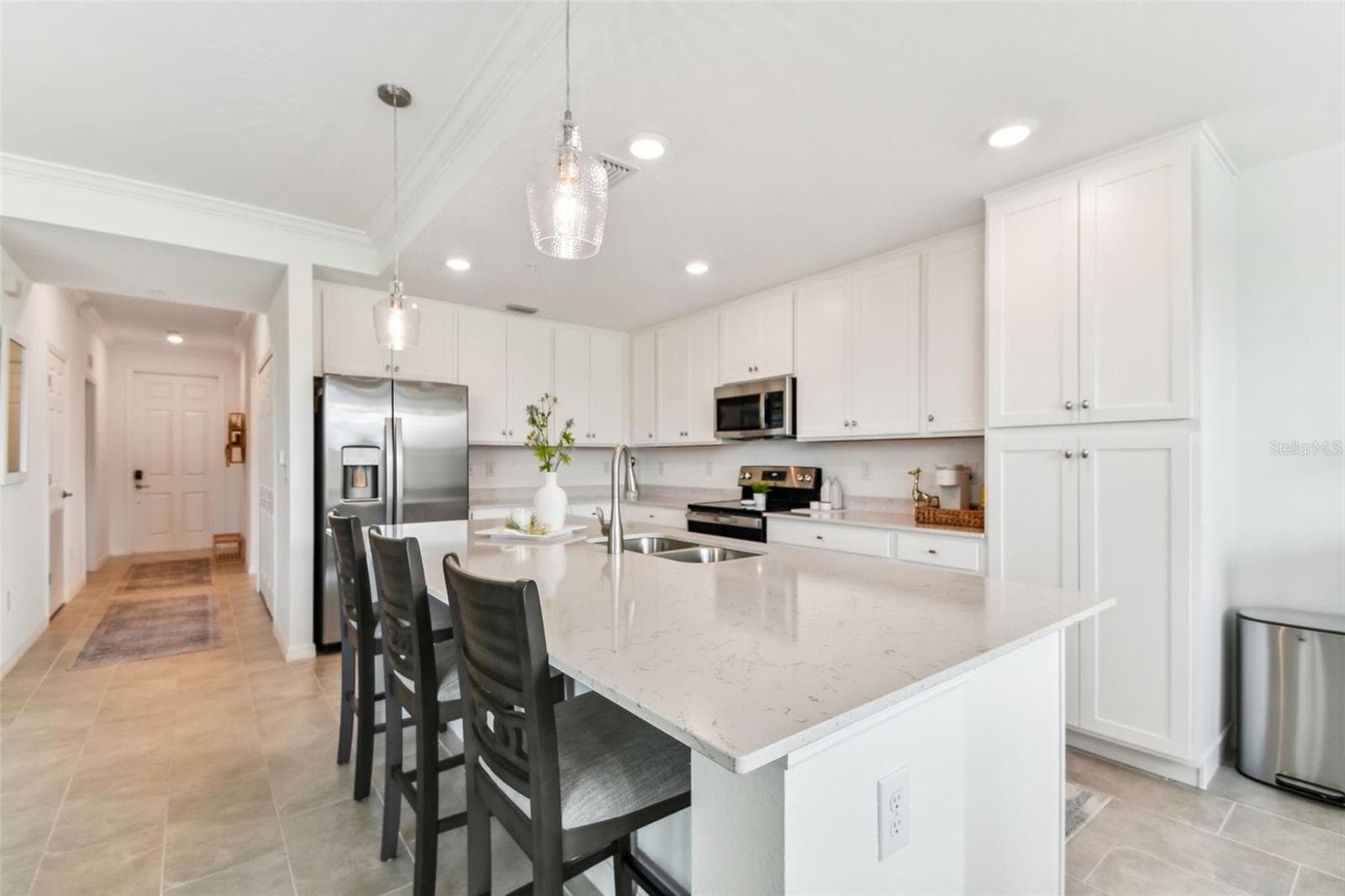Condominium at 18114 GAWTHROP DR #106, BRADENTON, photo 10 of 63