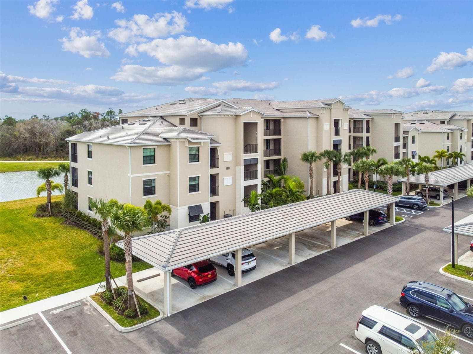 Condominium at 18114 GAWTHROP DR #106, BRADENTON, photo 31 of 63