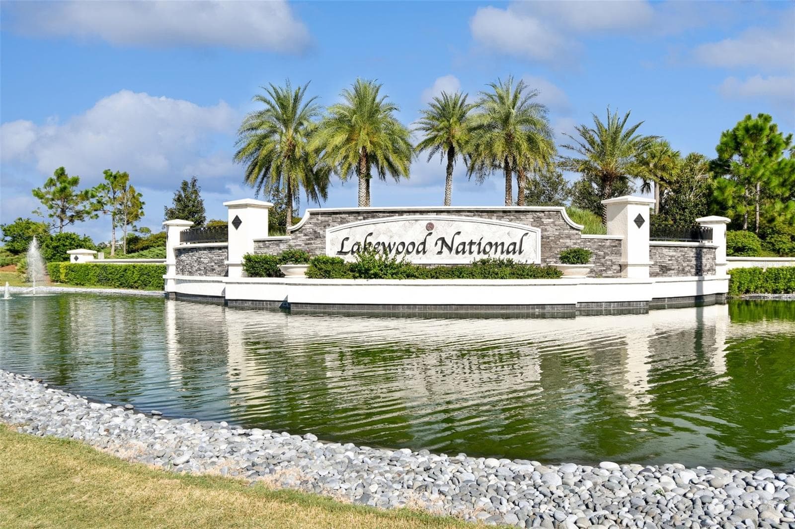 Condominium at 18114 GAWTHROP DR #106, BRADENTON, photo 36 of 63