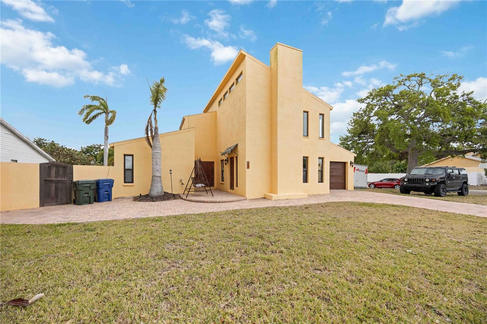 6515 MAUNA LOA BLVD