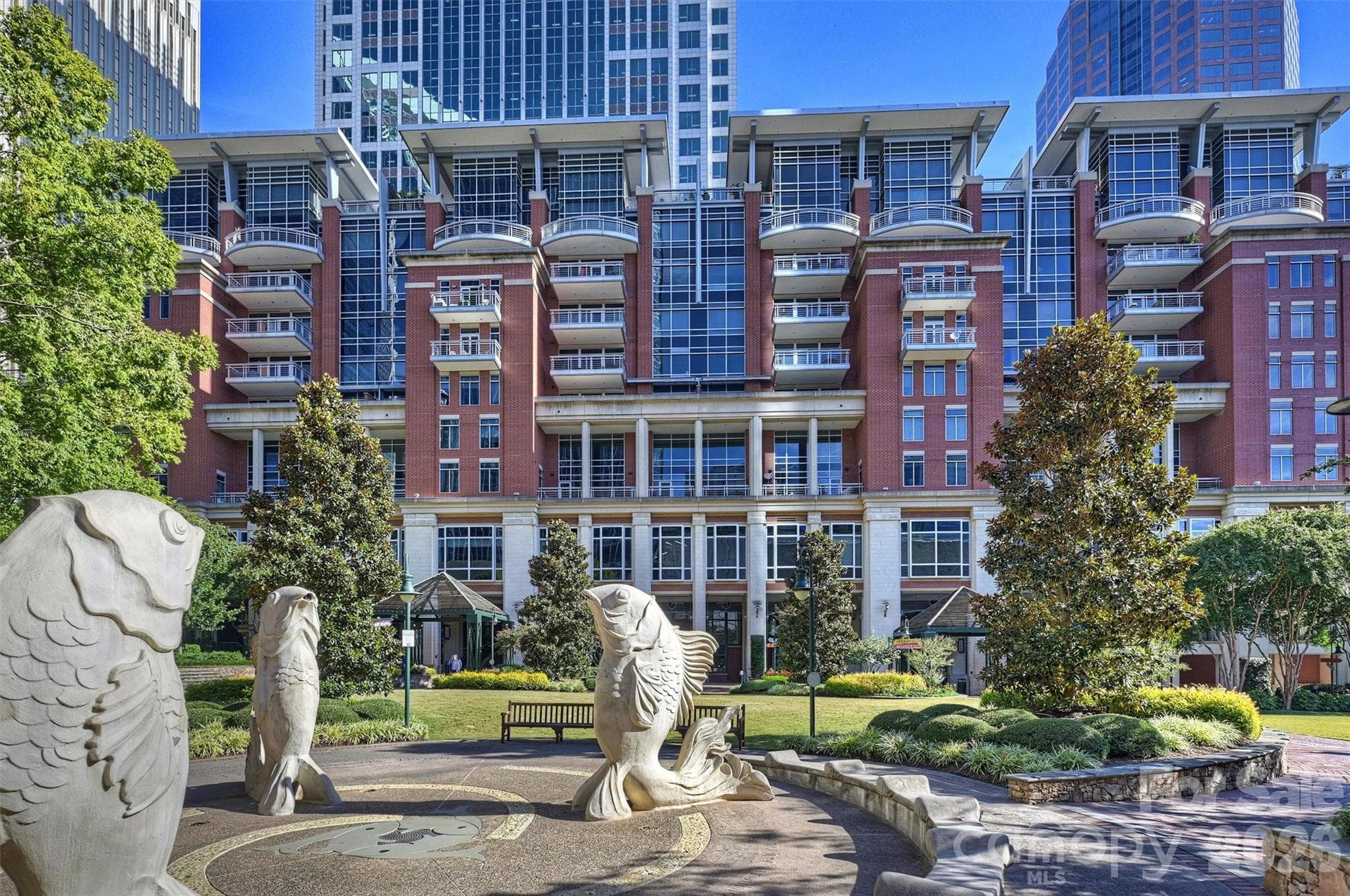 Condominium at 435 S Tryon Street, Charlotte, photo 4 of 41