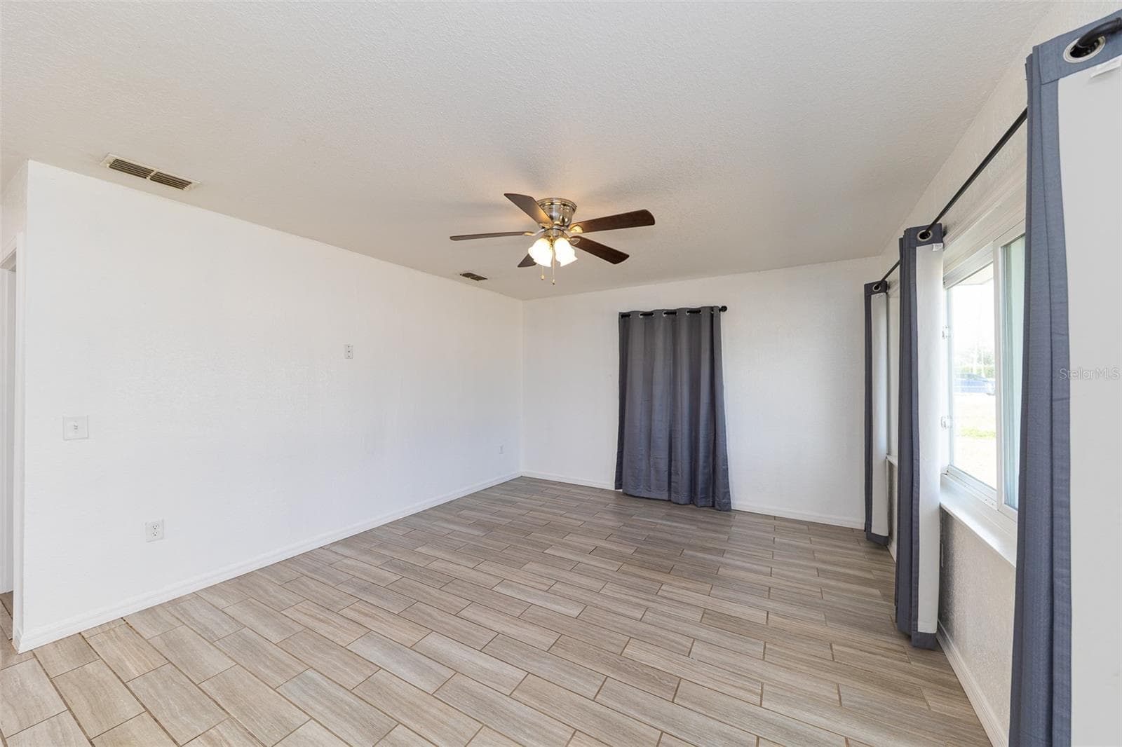 Single Family Residence at 9782 SE 157TH LN, SUMMERFIELD, photo 10 of 22