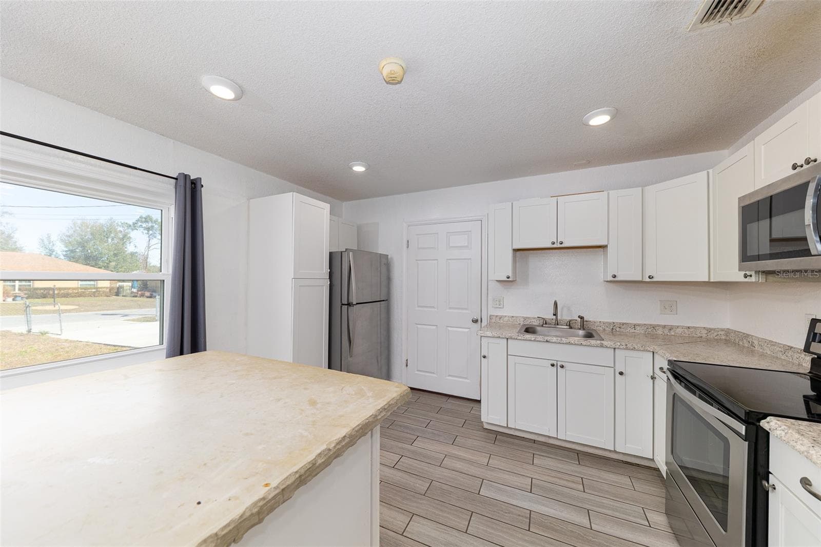 Single Family Residence at 9782 SE 157TH LN, SUMMERFIELD, photo 13 of 22