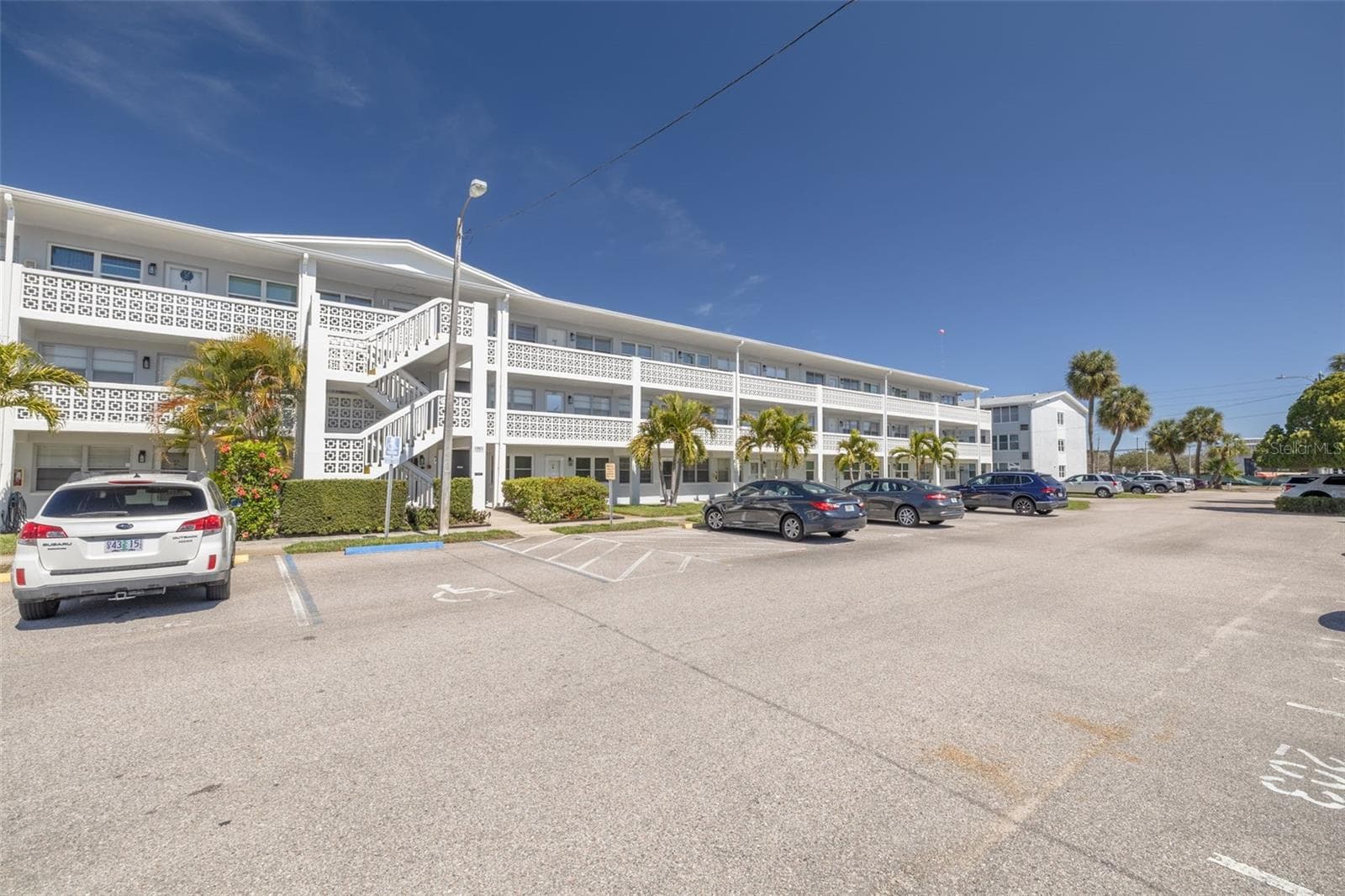 Condominium at 1001 77TH AVE N #112, ST PETERSBURG, photo 4 of 34