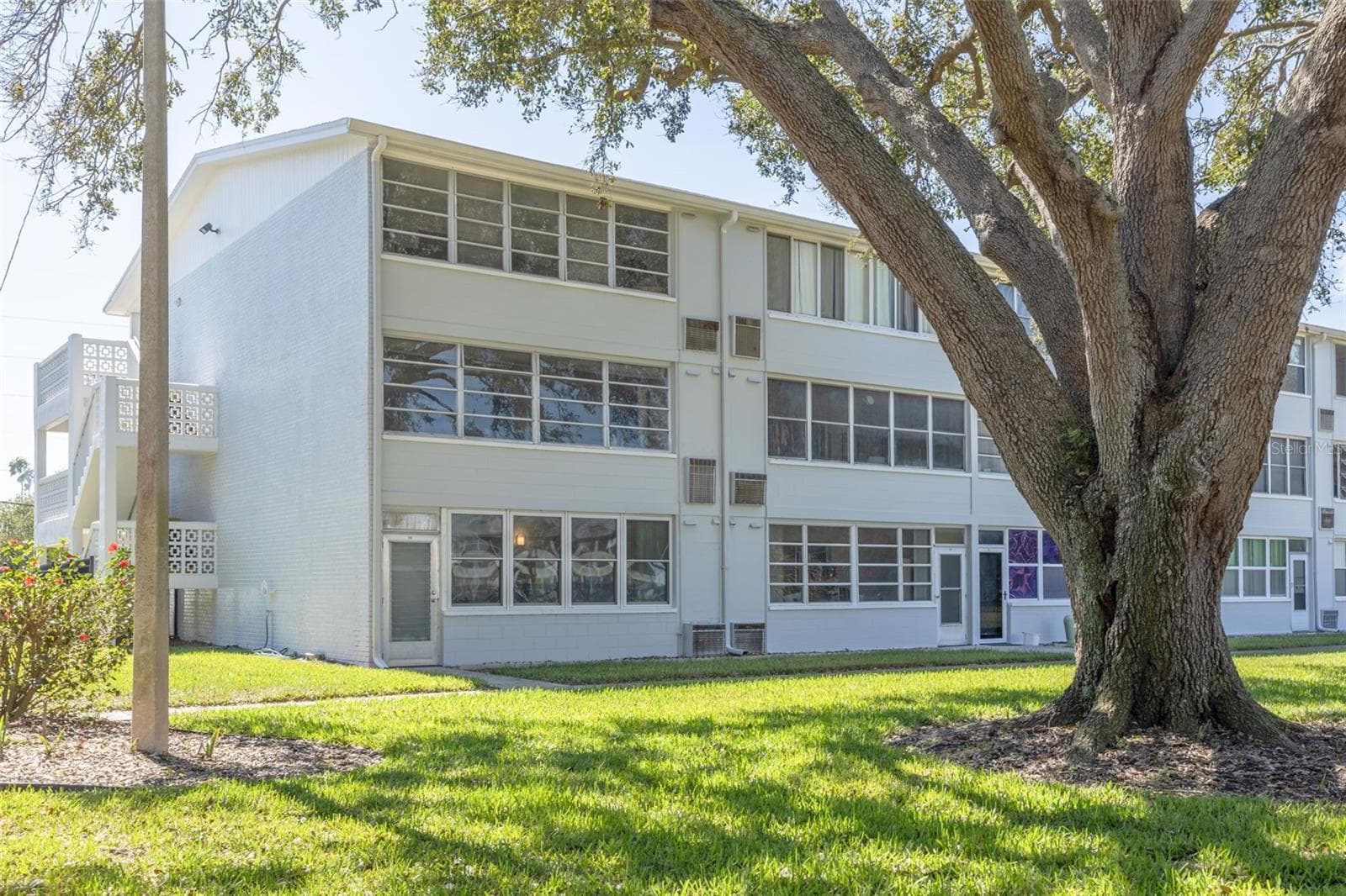 Condominium at 1001 77TH AVE N #112, ST PETERSBURG, photo 26 of 34