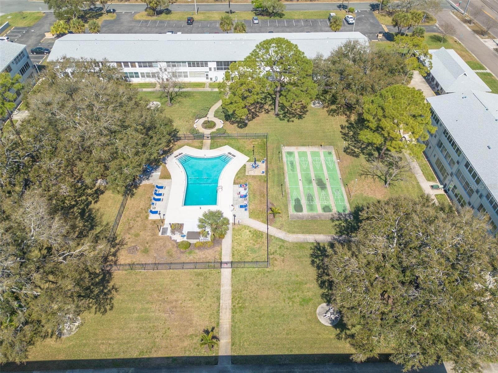 Condominium at 1001 77TH AVE N #112, ST PETERSBURG, photo 28 of 34