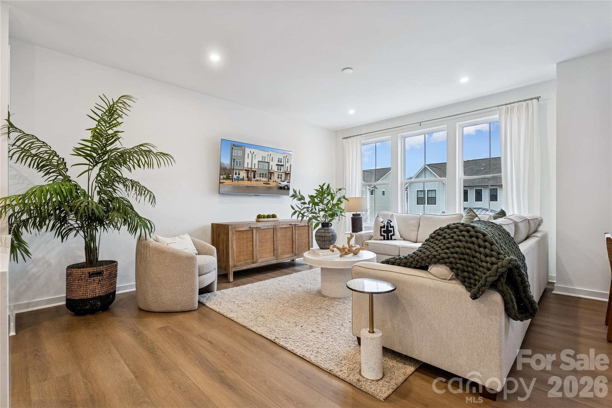 Townhouse at Charlotte, photo 4 of 12