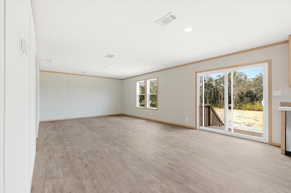 Manufactured Home at 4510 CROWS BLUFF AVE, LAKE WALES, photo 22 of 35