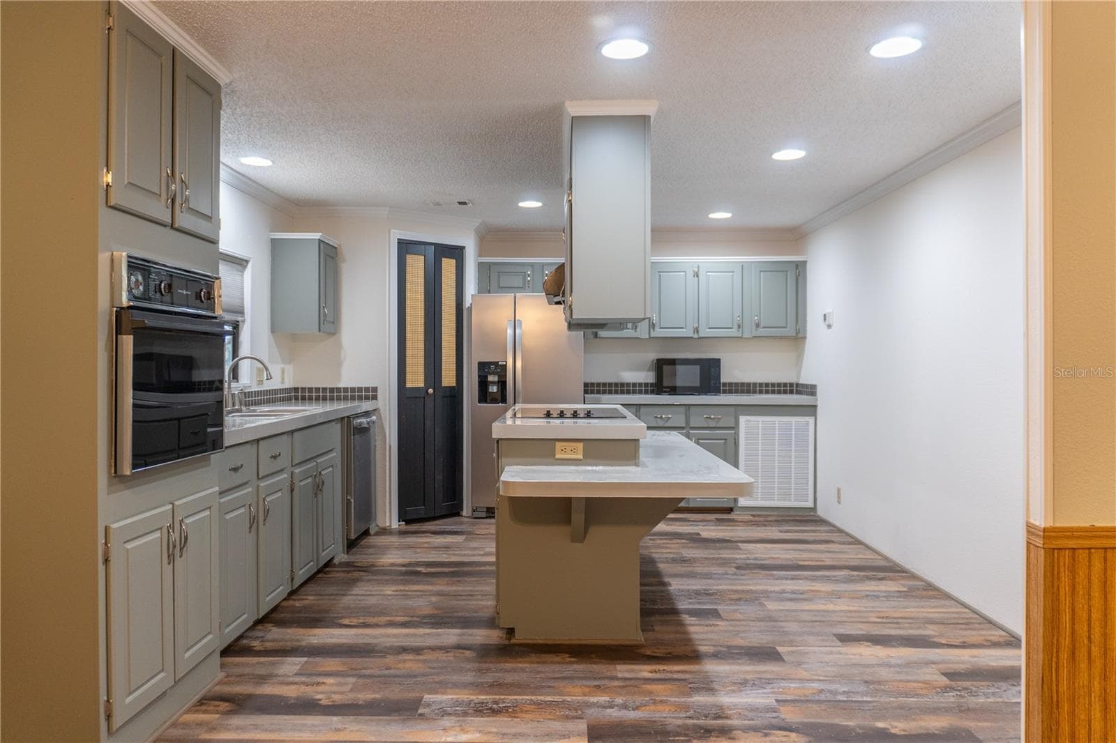 Manufactured Home at 1154 SE 95TH ST, OCALA, photo 19 of 96
