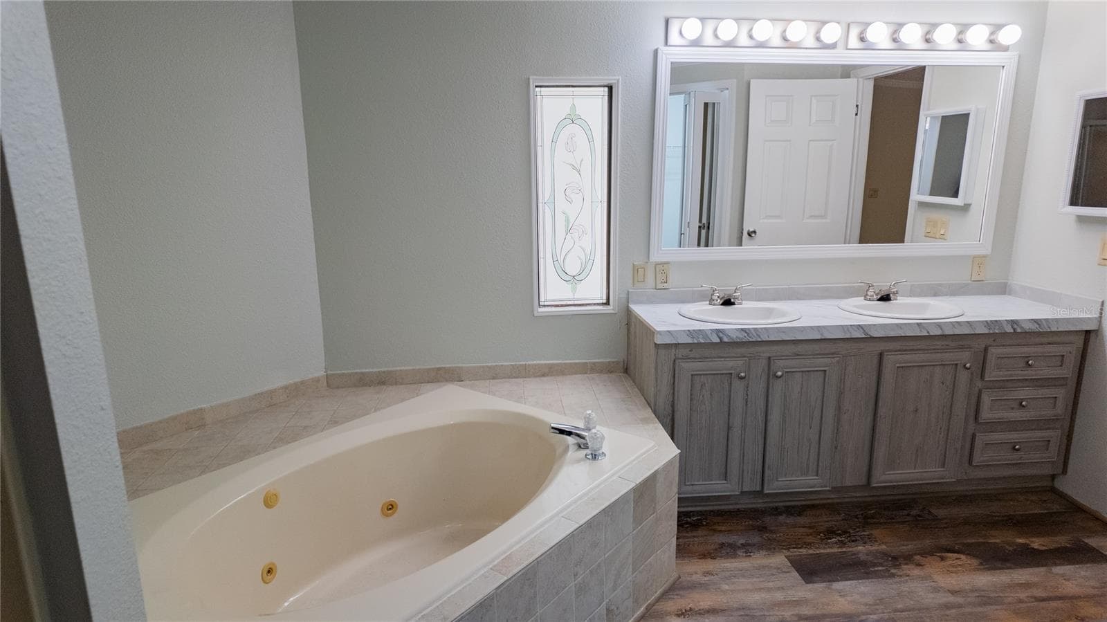 Manufactured Home at 1154 SE 95TH ST, OCALA, photo 33 of 96