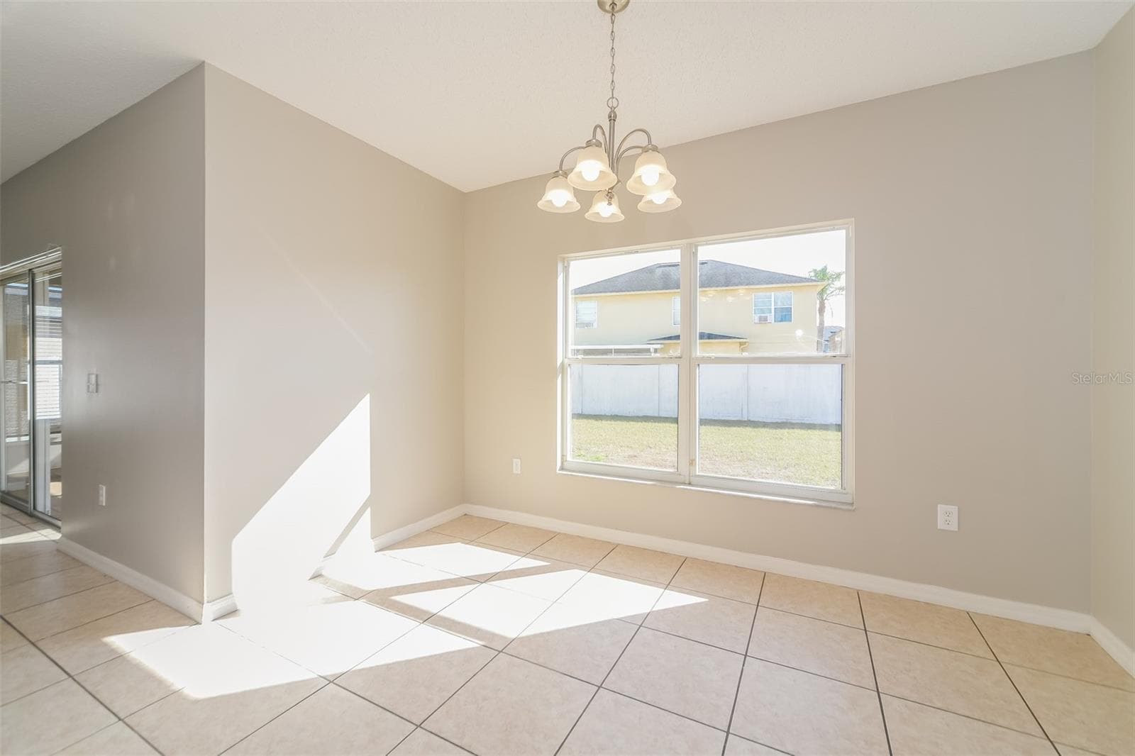 Single Family Residence at 4417 CANOPY CT, KISSIMMEE, photo 2 of 22