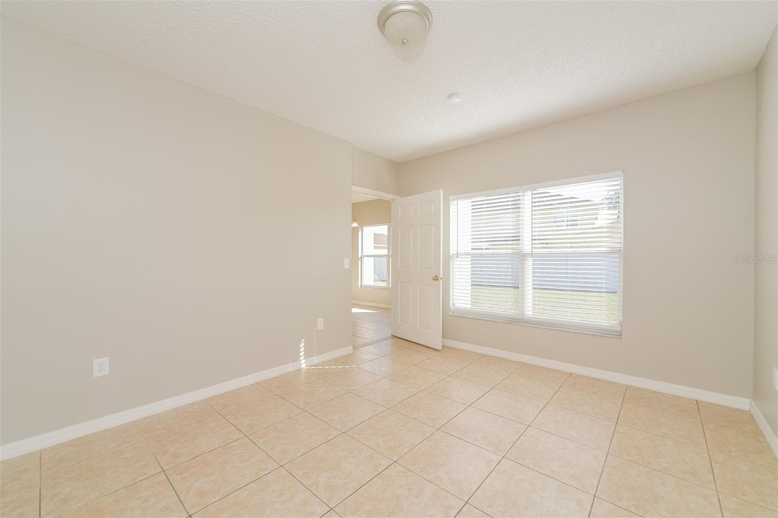 Single Family Residence at 4417 CANOPY CT, KISSIMMEE, photo 7 of 22