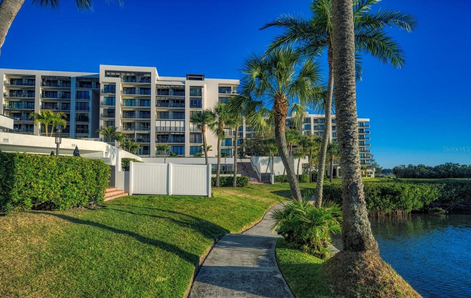 Condominium at 8 BELLEVIEW BLVD #203, BELLEAIR, photo 53 of 61