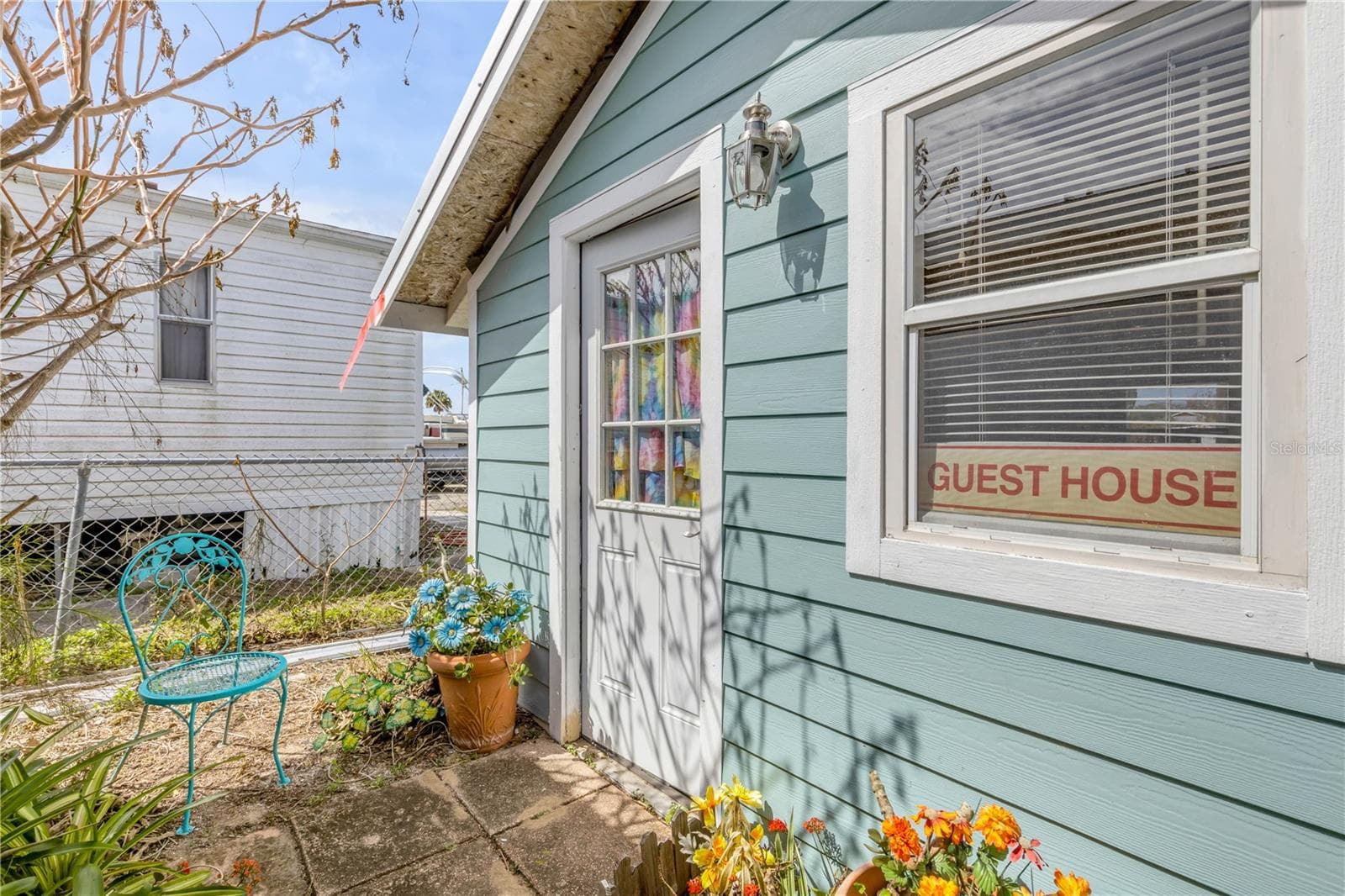 Guest Suite - 201 GARY AVE, OAK HILL