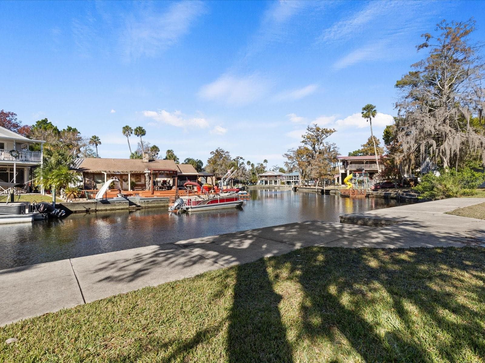 7255 TROPICAL DR