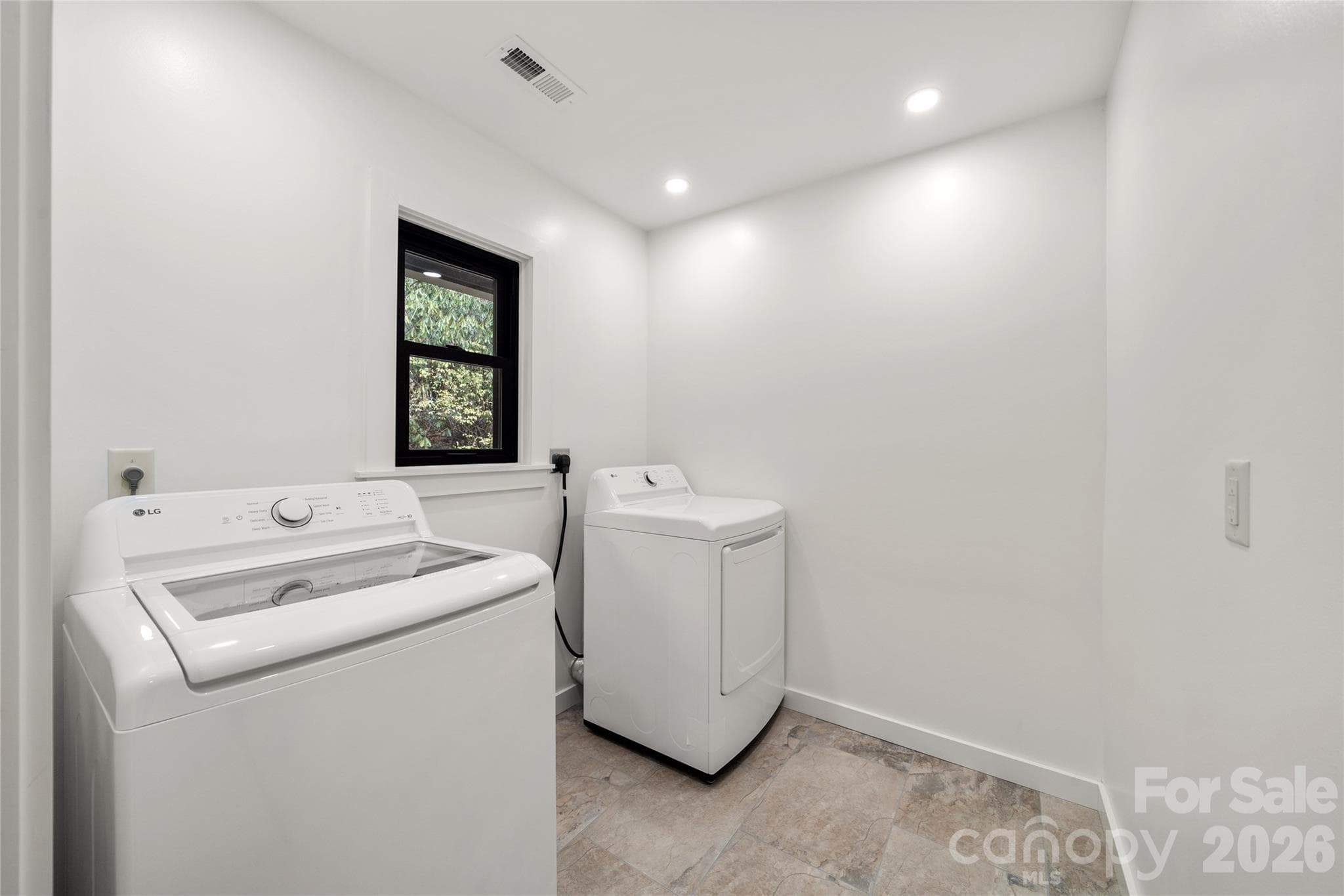 Washer and dryer convey - Waynesville