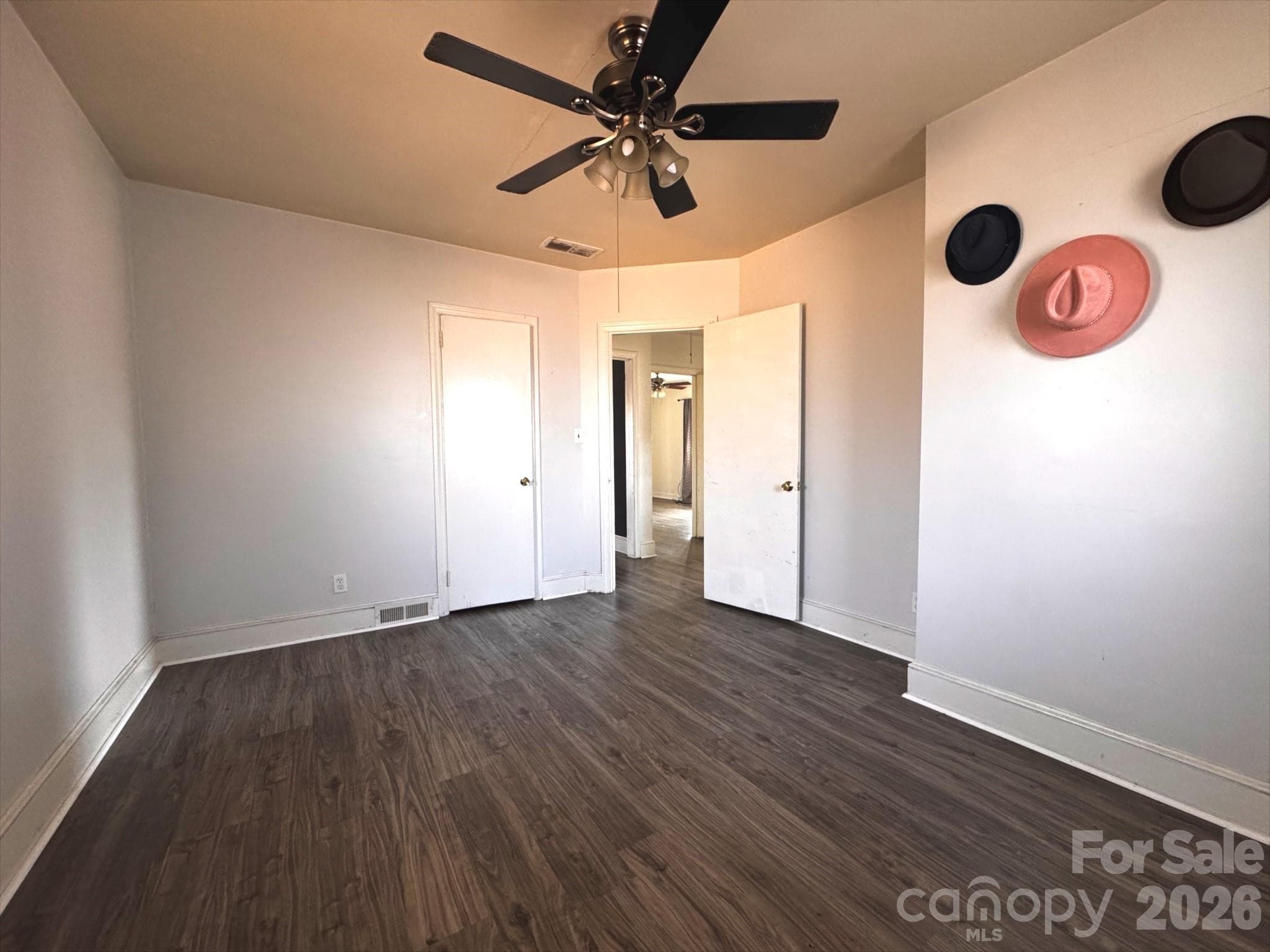 Single Family Residence at 711 Yuma Street, Charlotte, photo 9 of 11