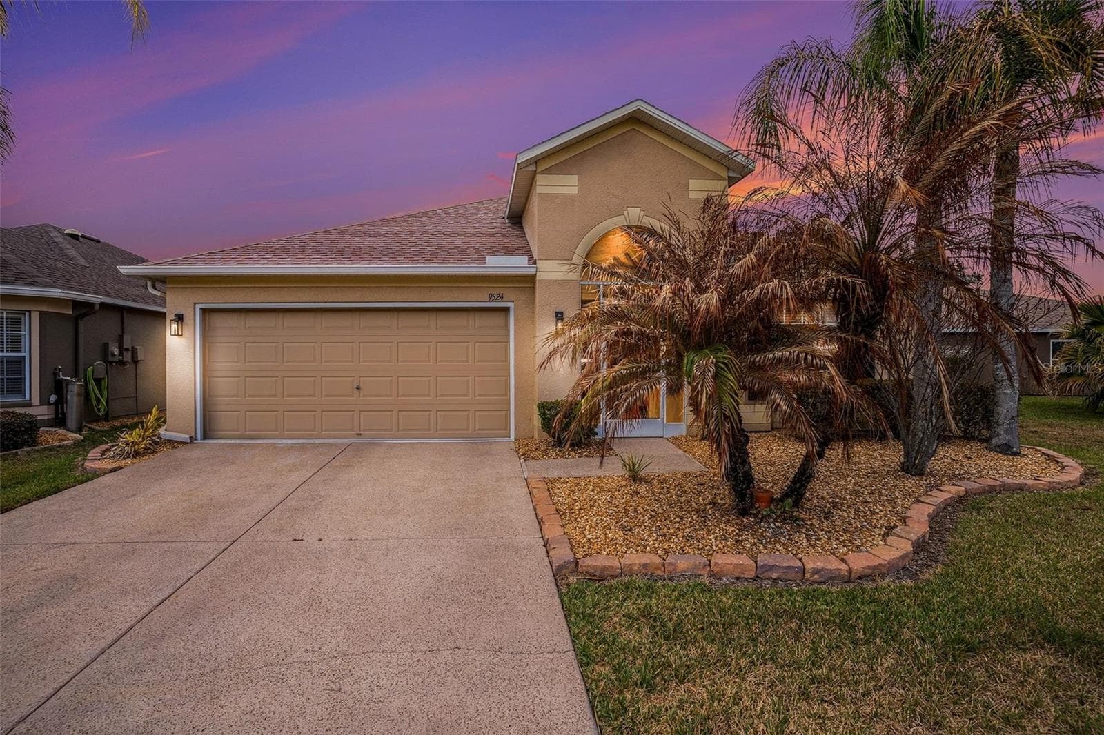 Single Family Residence at 9524 ROLLING CIR, SAN ANTONIO, photo 2 of 33