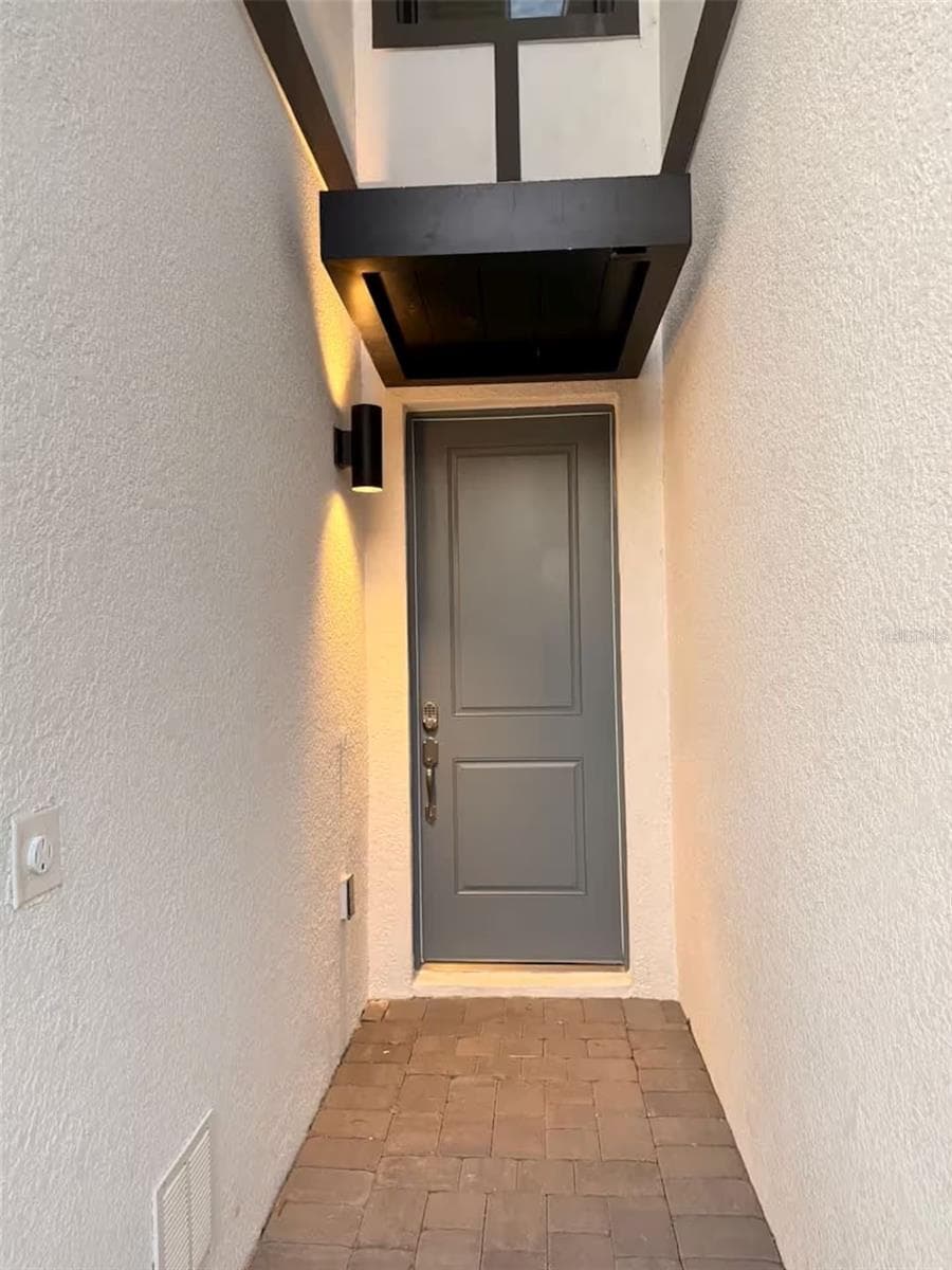 Townhouse at 10437 EBB TIDE LN, ORLANDO, photo 3 of 71