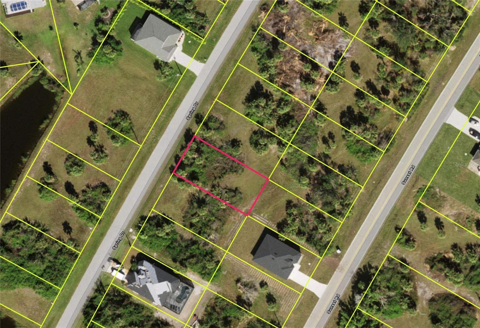146 SPRING DR