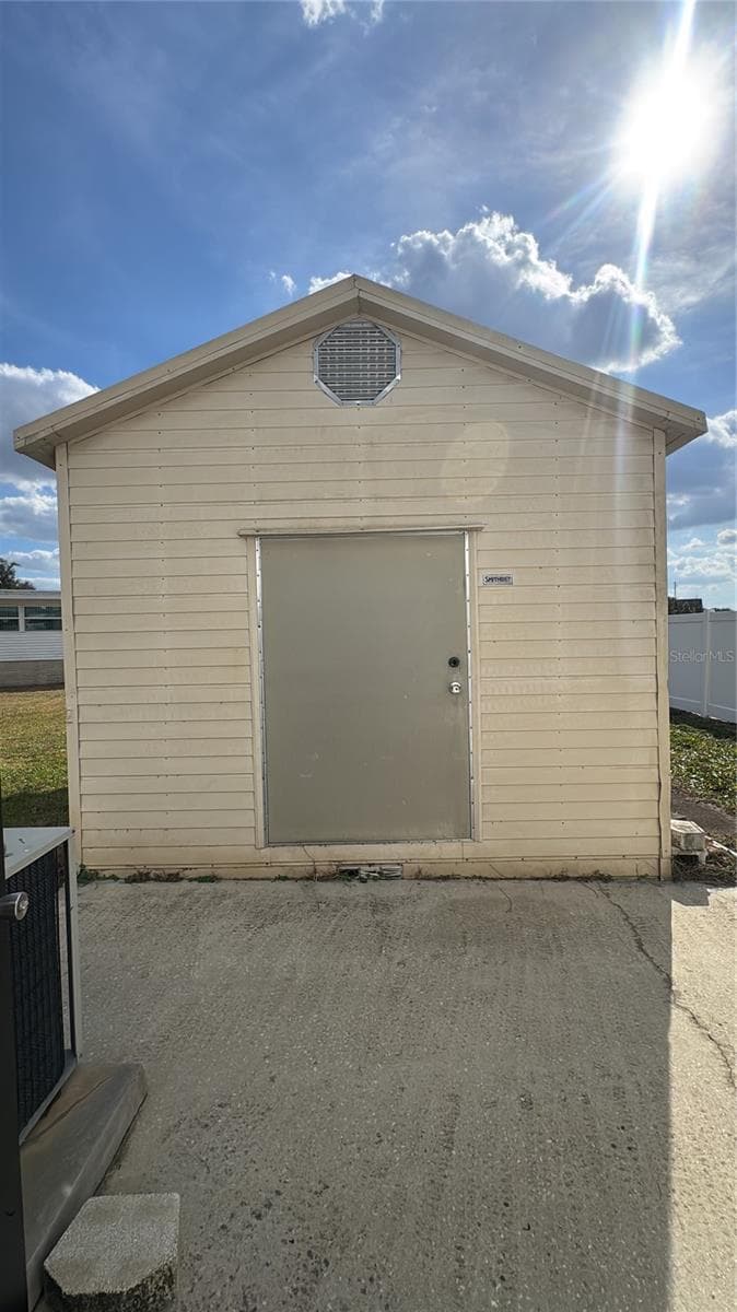 Manufactured Home at 5035 SOUTHSHORE DR, POLK CITY, photo 29 of 34