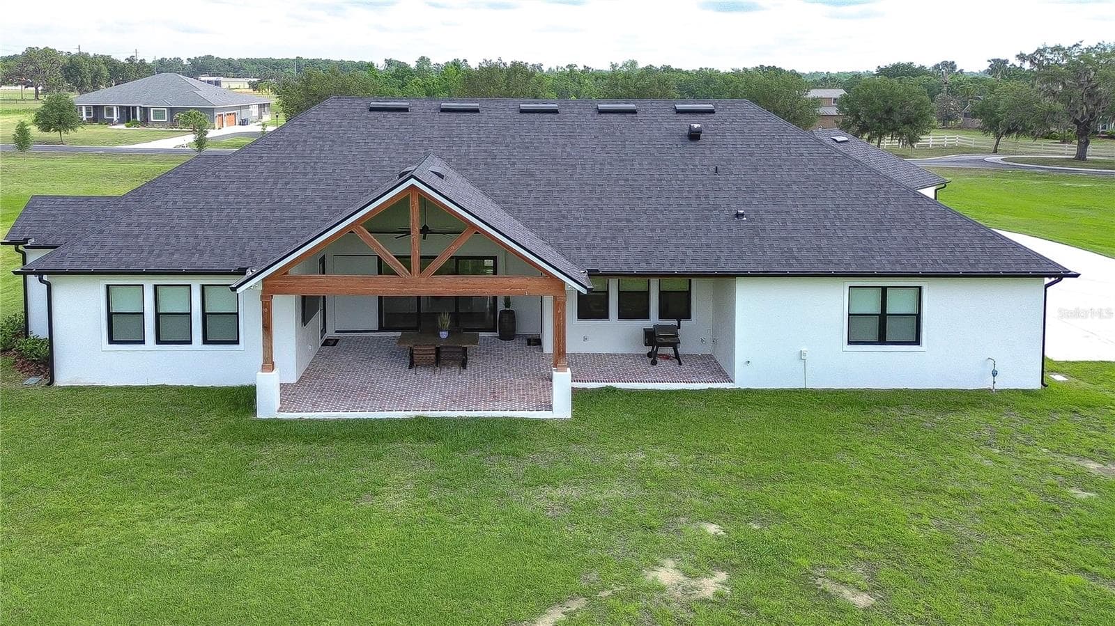 Custom-built Southern Tradition estate - 111 ALAFIA ESTATES LN, LITHIA