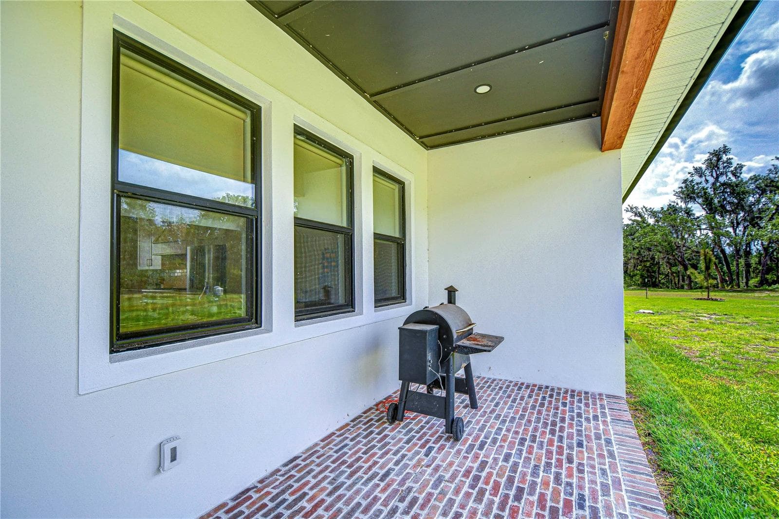 Brick-paver lanai - 111 ALAFIA ESTATES LN, LITHIA
