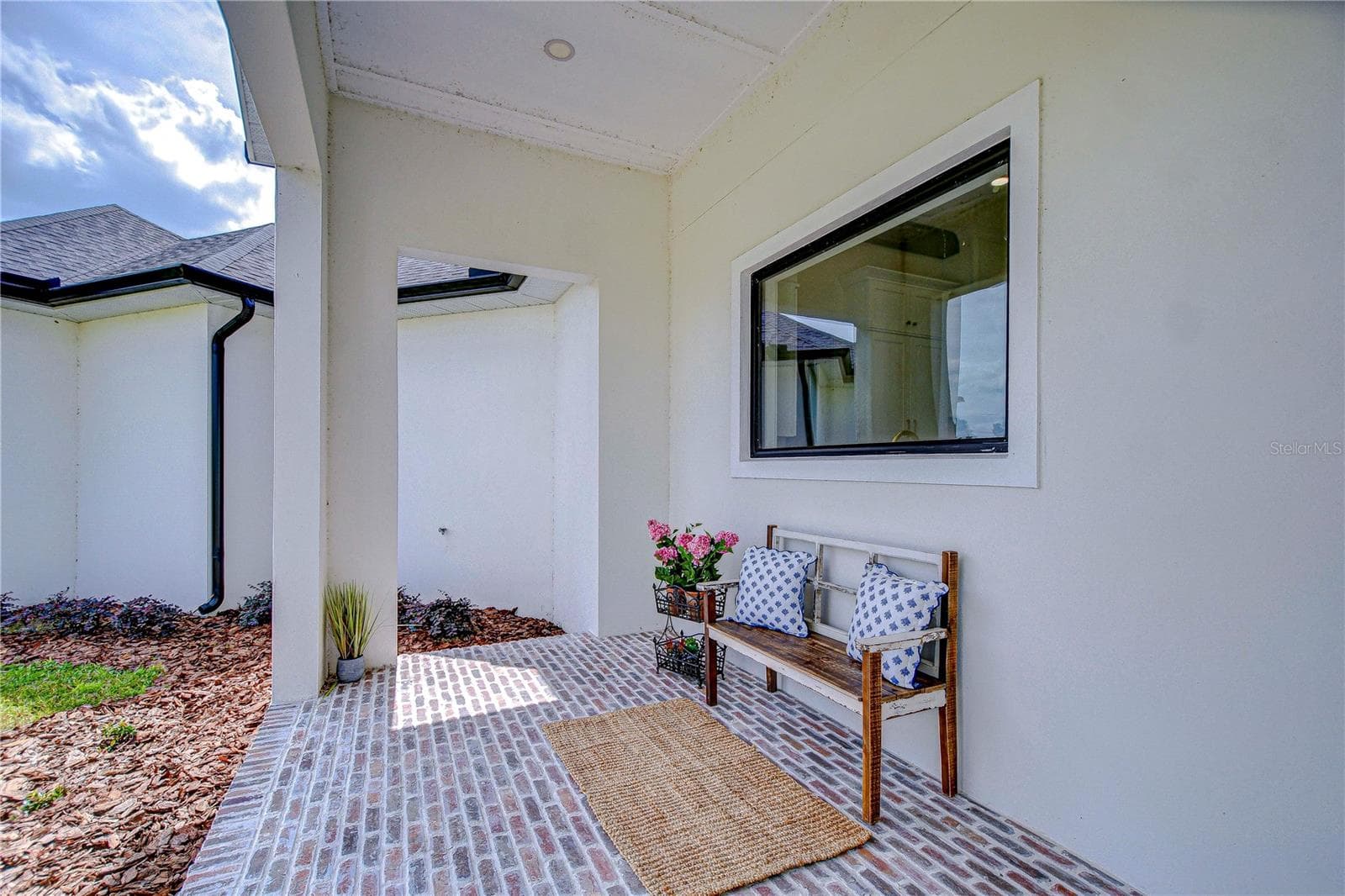 Brick-paver lanai - 111 ALAFIA ESTATES LN, LITHIA