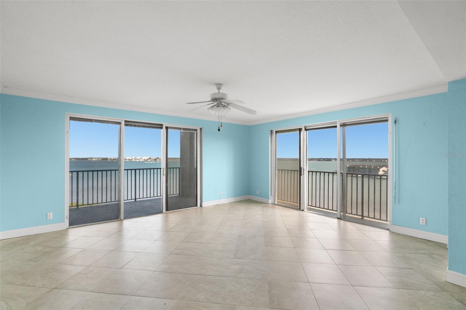 West corner living room - 1501 GULF BLVD #603, CLEARWATER BEACH