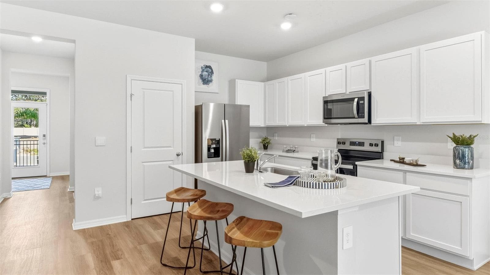 Townhouse at 4040 GOLD DUST LN, SARASOTA, photo 5 of 18