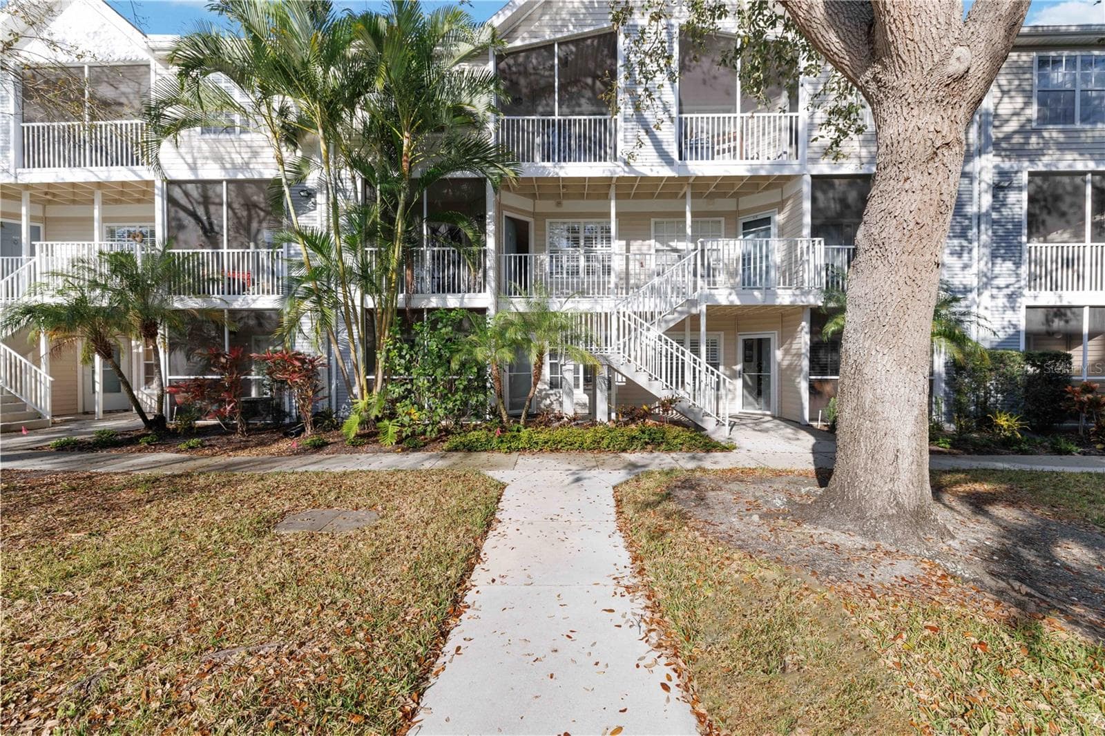 Condominium at 850 S TAMIAMI TRL #630, SARASOTA, photo 2 of 42