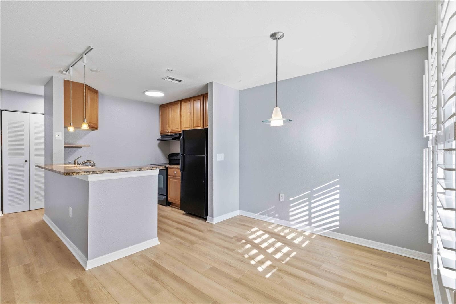 Condominium at 850 S TAMIAMI TRL #630, SARASOTA, photo 9 of 42