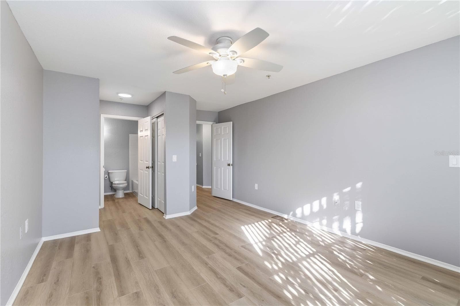 Condominium at 850 S TAMIAMI TRL #630, SARASOTA, photo 20 of 42