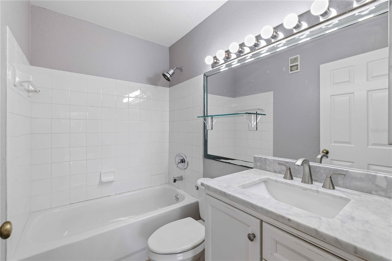 Condominium at 850 S TAMIAMI TRL #630, SARASOTA, photo 27 of 42